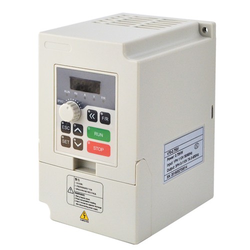0.75KW 1HP VFD Variable Frequency Drive V70-0.75S1 7A 110V Single Phase To 3 Phase VFD