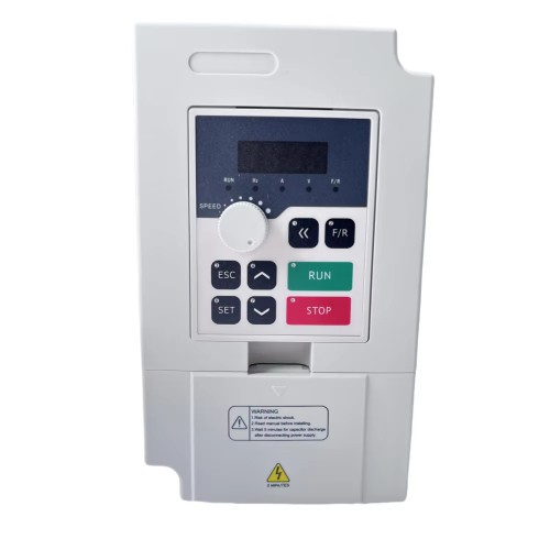 2.2KW 3HP Variable Frequency Drive H100-2.2C2/S2/T4 110V/220V/380V Single Phase To 3 Phase Spindle Drives