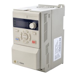 2.2KW 3HP Variable Frequency Drive VFD H110S20022BX0 12.5A 220V Single/Three Phase Input Spindle Driver
