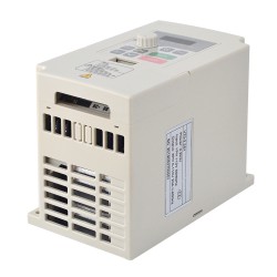 2.2KW 3HP VFD Variable Frequency Drive V70-2.2S1 20A 110V Single Phase To 3 Phase VFD